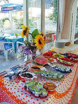 Konukevi Villa Fortin Pension Kuşadası